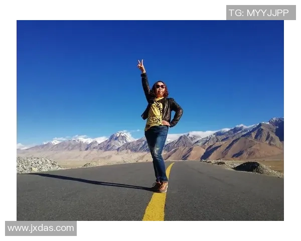 足球巨星戈尔的荣耀与挑战之路全面解读 足球巨星戈尔的荣耀与挑战之路全面解读